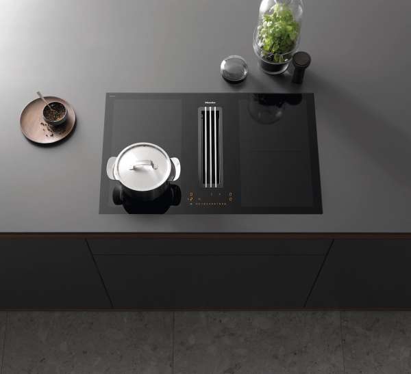 Miele KMDA 7476 FL  Induktionskochfeld mit integriertem Dunstabzug mit zwei extra großen PowerFlex XL-Kochbereichen und flächenbündigem Dunstabzug